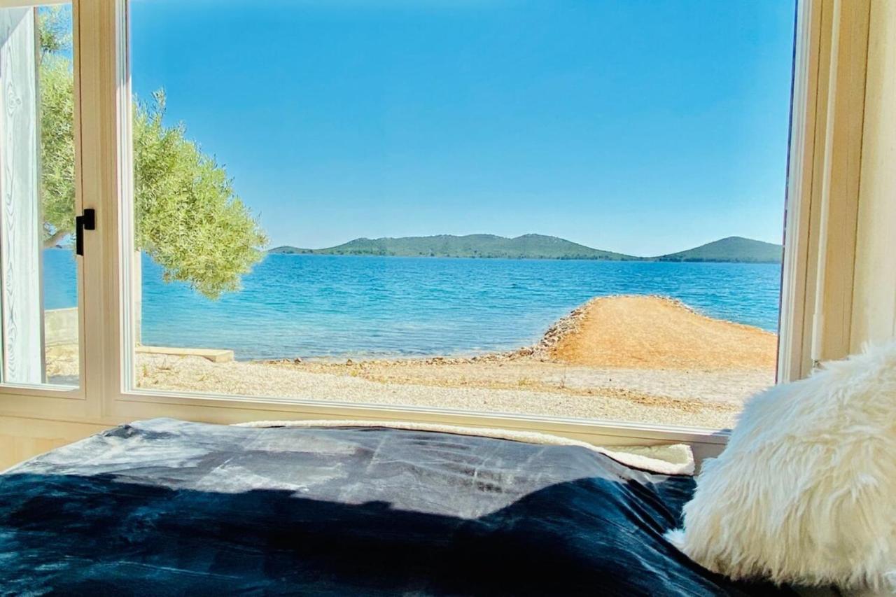 Buqez Eco Resort - Beach Villa 28 - Directly By Beach ดราเก ภายนอก รูปภาพ